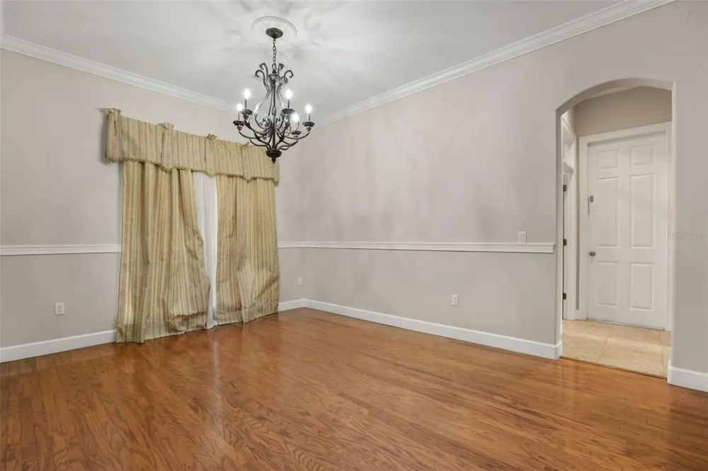 5554 PALM LAKE CIRCLE Orlando, FL 32819