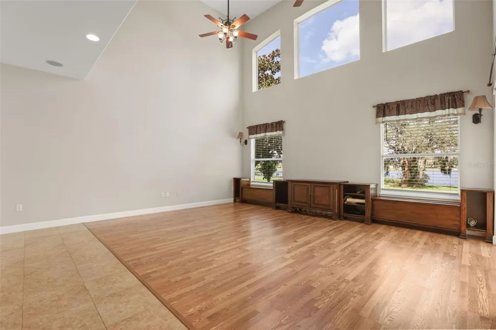 5554 PALM LAKE CIRCLE Orlando, FL 32819