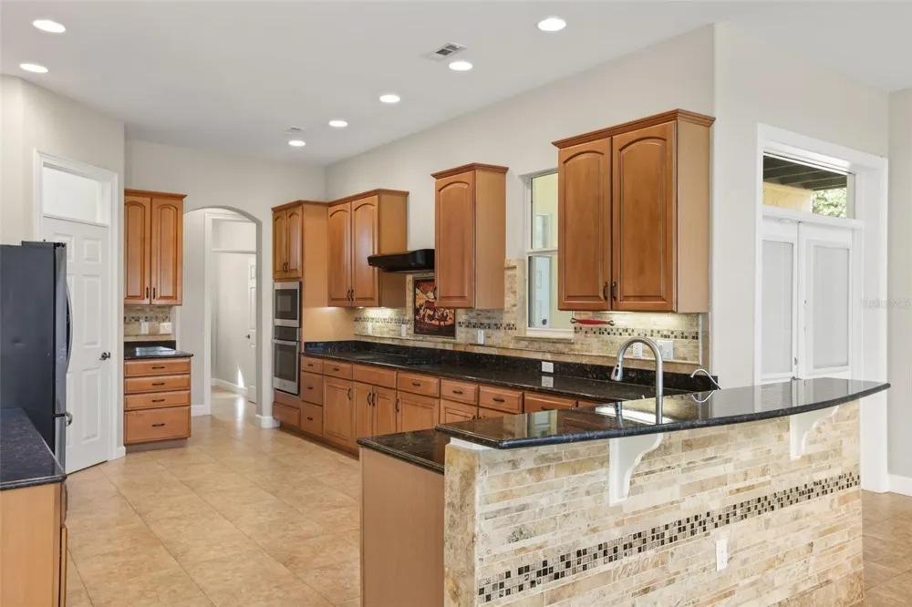 5554 PALM LAKE CIRCLE Orlando, FL 32819