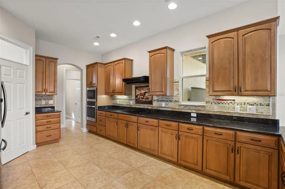 5554 PALM LAKE CIRCLE Orlando, FL 32819