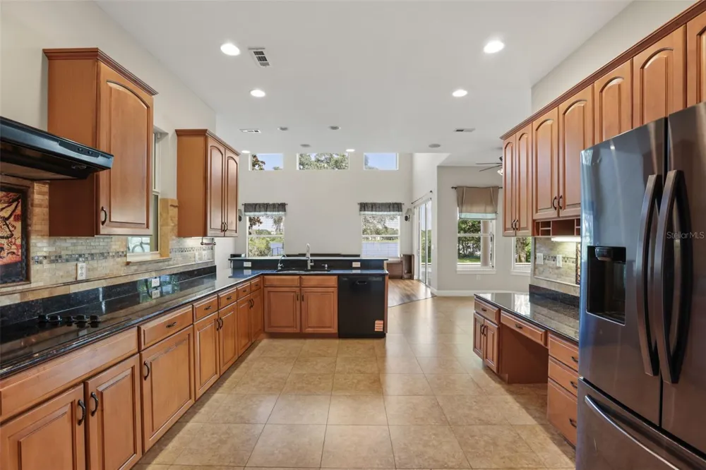 5554 PALM LAKE CIRCLE Orlando, FL 32819