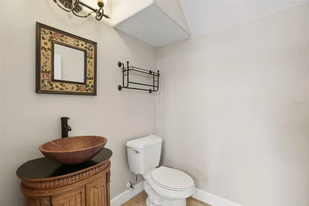 5554 PALM LAKE CIRCLE Orlando, FL 32819