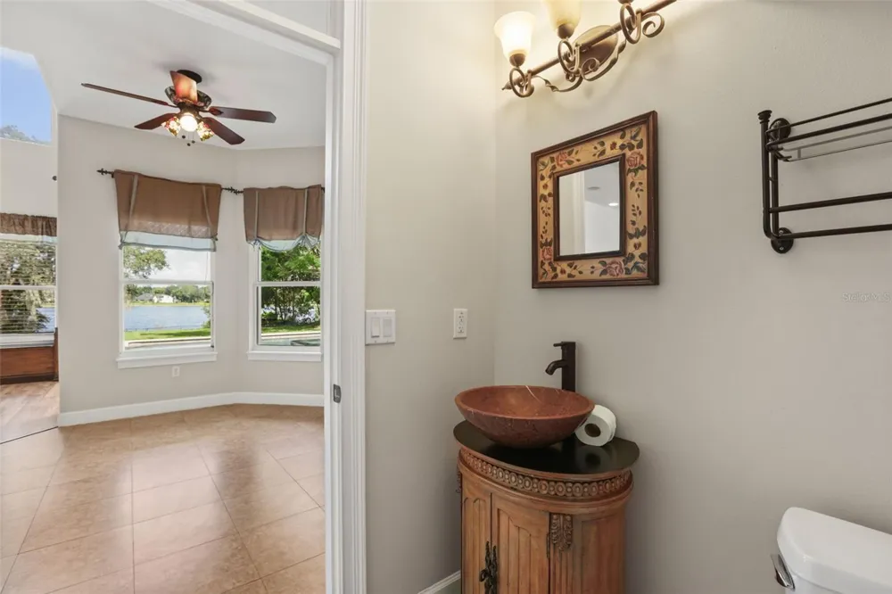 5554 PALM LAKE CIRCLE Orlando, FL 32819