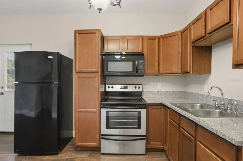 5554 PALM LAKE CIRCLE Orlando, FL 32819