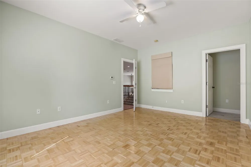 5554 PALM LAKE CIRCLE Orlando, FL 32819