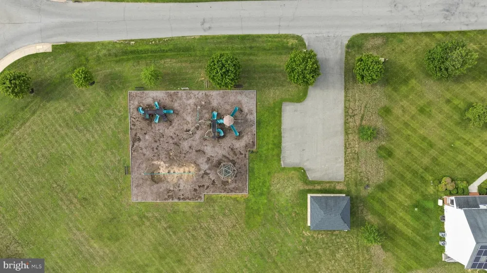 1004 HORSE PEN RUN Huntingtown, MD 20639