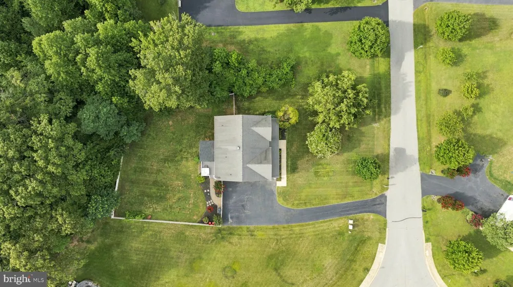 1004 HORSE PEN RUN Huntingtown, MD 20639