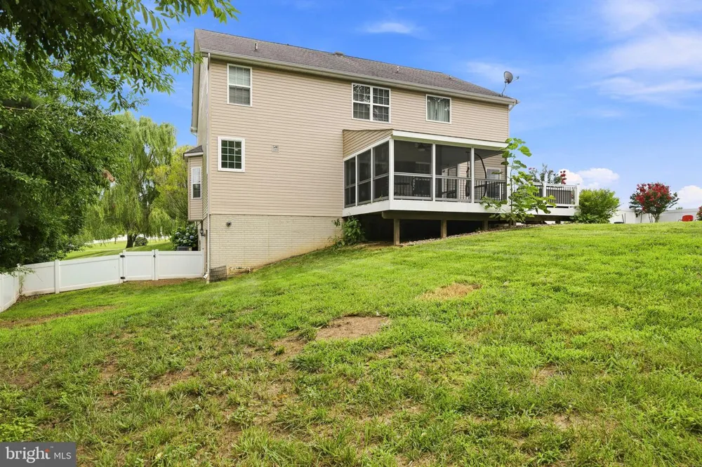 1004 HORSE PEN RUN Huntingtown, MD 20639
