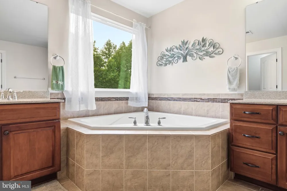 1004 HORSE PEN RUN Huntingtown, MD 20639