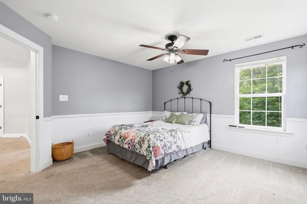 1004 HORSE PEN RUN Huntingtown, MD 20639