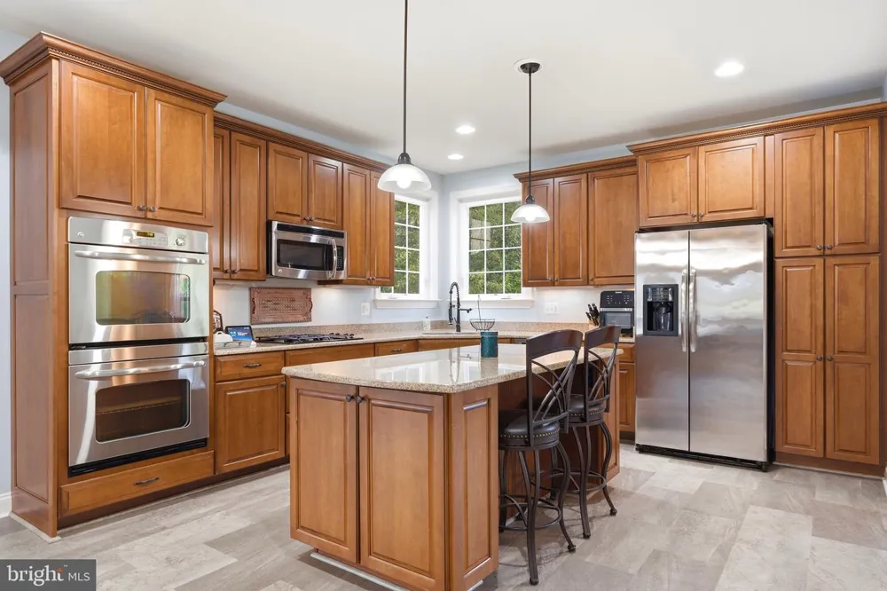 1004 HORSE PEN RUN Huntingtown, MD 20639