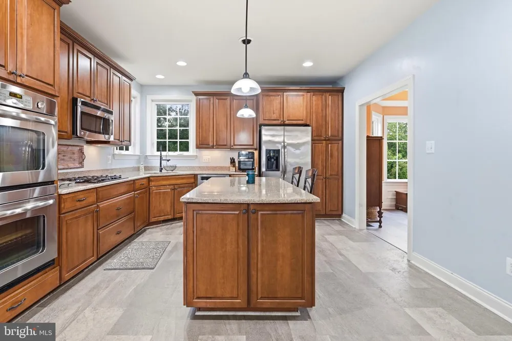 1004 HORSE PEN RUN Huntingtown, MD 20639