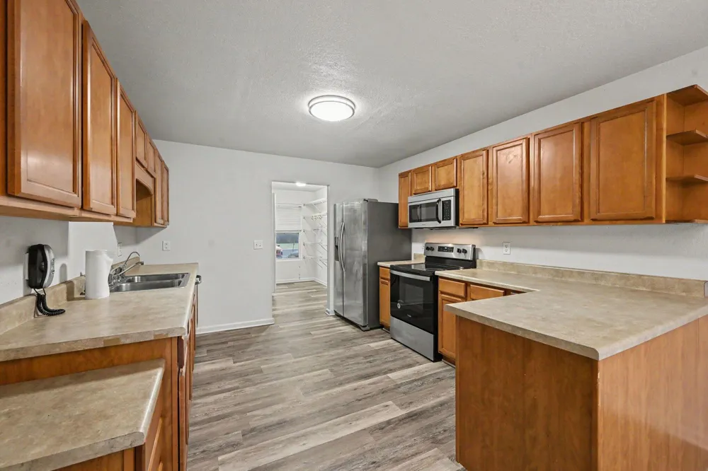 352 Laurel Wood Street Kalamazoo, MI 49009