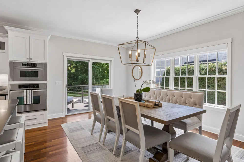 238 Broadway Avenue Wayzata, MN 55391