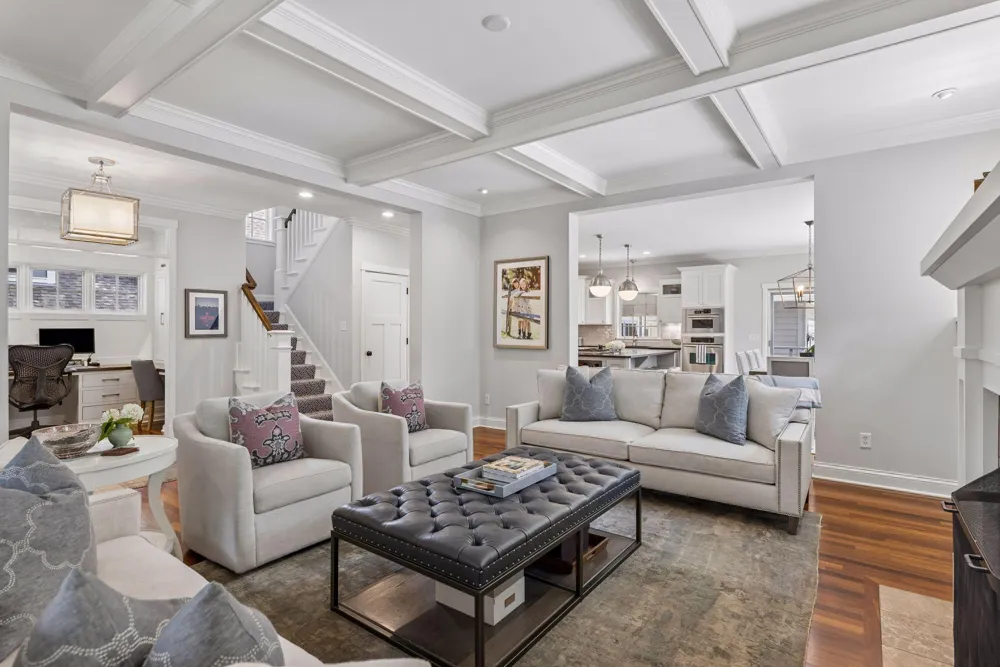 238 Broadway Avenue Wayzata, MN 55391