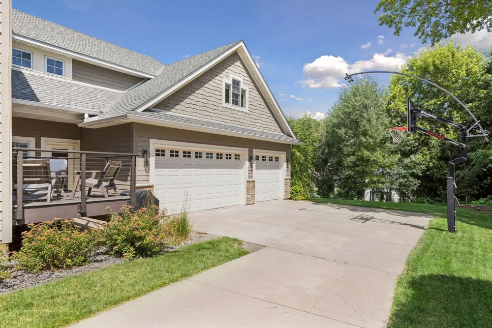 238 Broadway Avenue Wayzata, MN 55391
