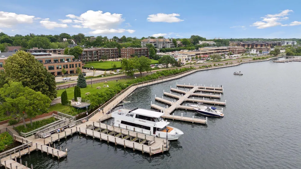 238 Broadway Avenue Wayzata, MN 55391