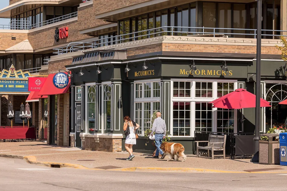 238 Broadway Avenue Wayzata, MN 55391