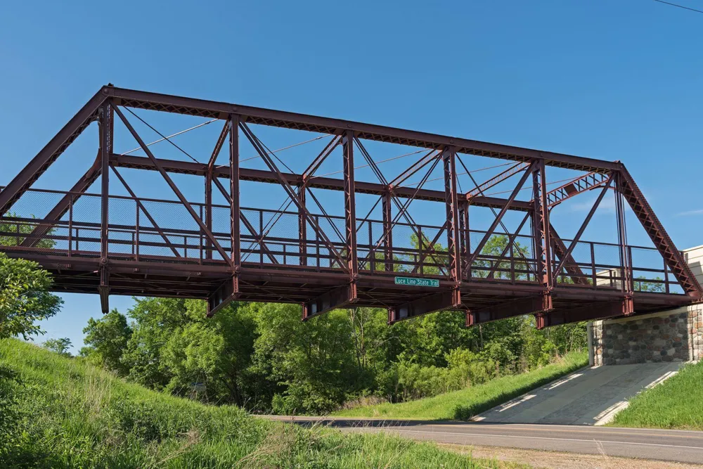 238 Broadway Avenue Wayzata, MN 55391