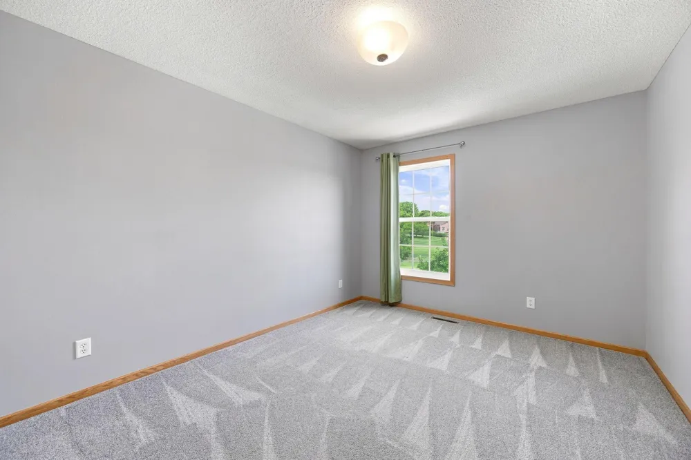560 Huset Parkway NE Columbia Heights, MN 55421