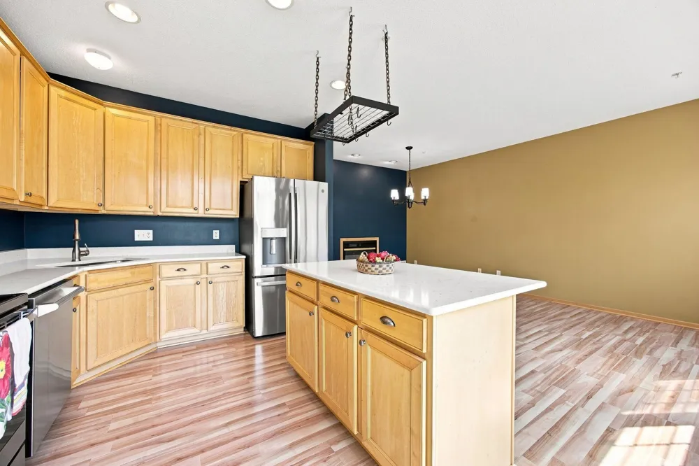 560 Huset Parkway NE Columbia Heights, MN 55421