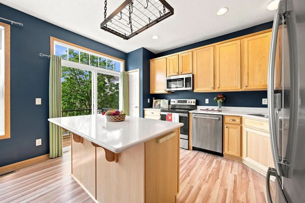 560 Huset Parkway NE Columbia Heights, MN 55421
