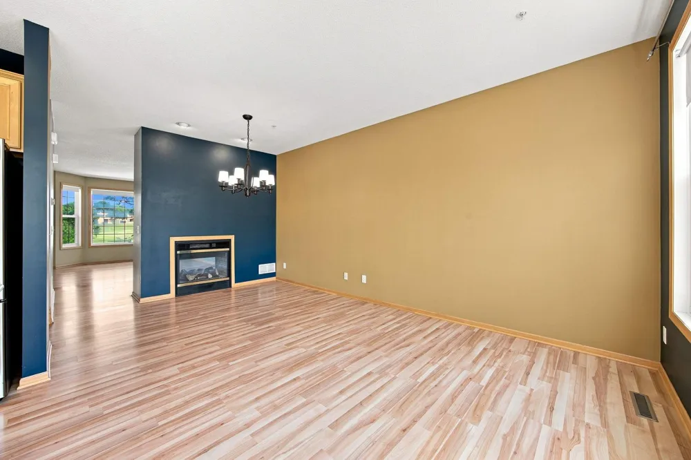 560 Huset Parkway NE Columbia Heights, MN 55421