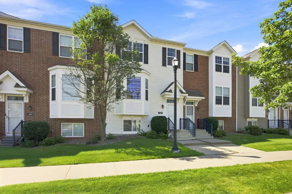 560 Huset Parkway NE Columbia Heights, MN 55421