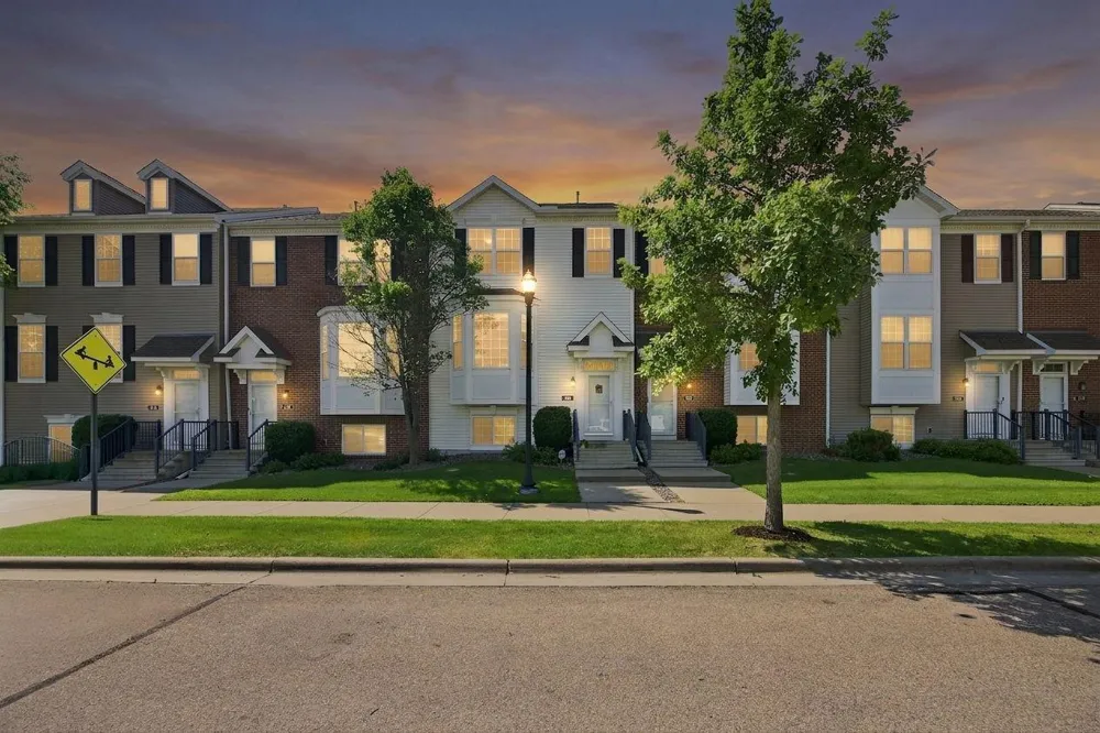 560 Huset Parkway NE Columbia Heights, MN 55421
