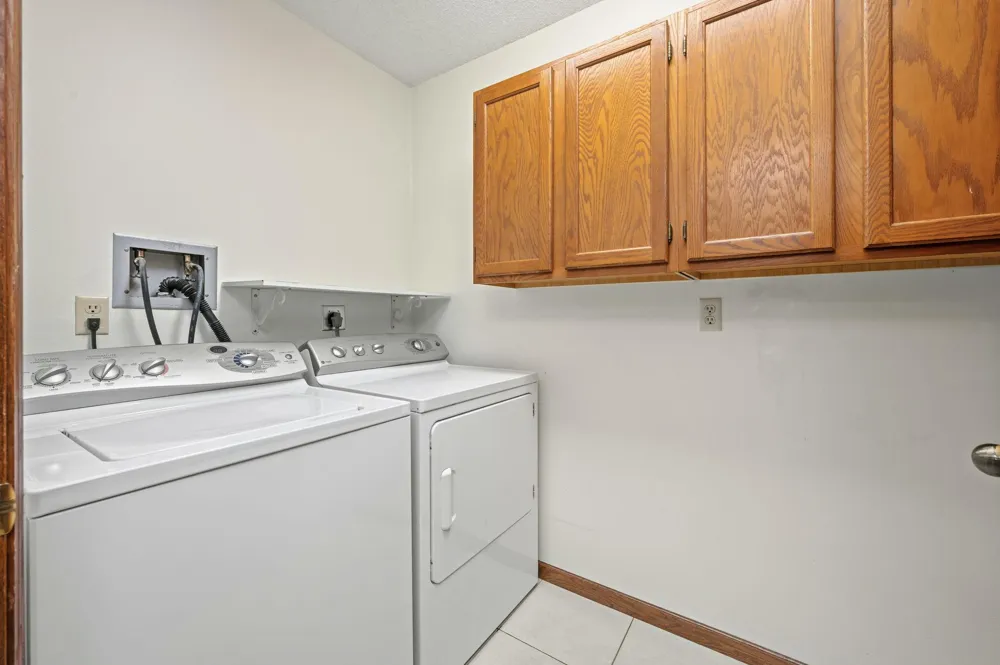232 S Dewey Street #101 Fairmont, MN 56031