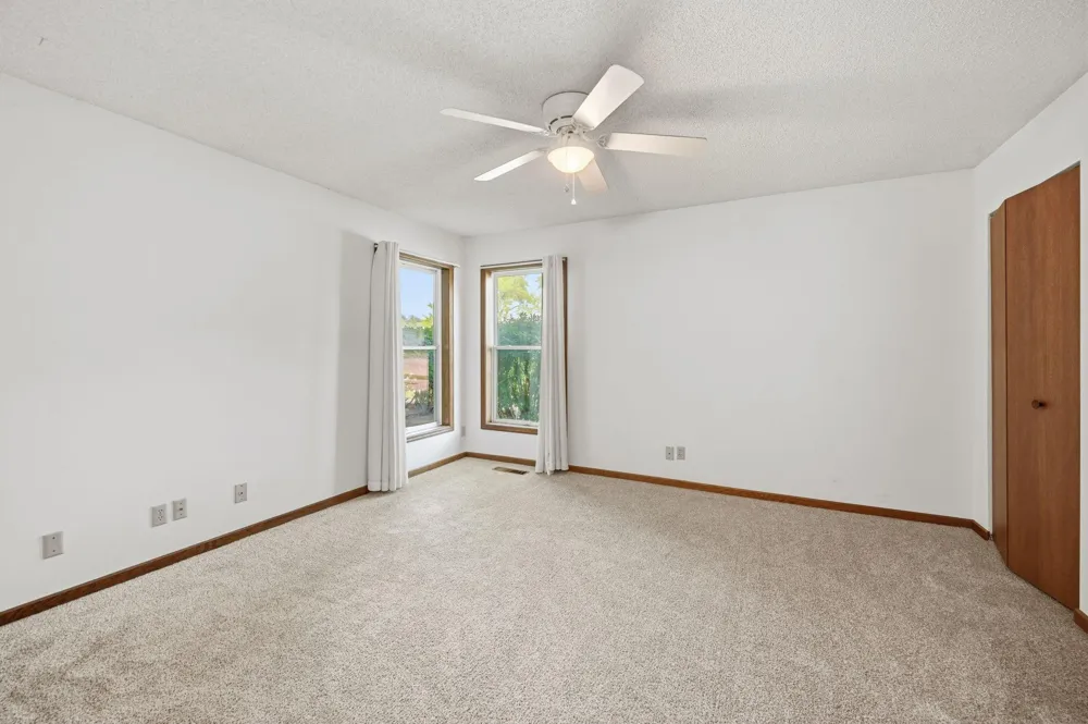 232 S Dewey Street #101 Fairmont, MN 56031