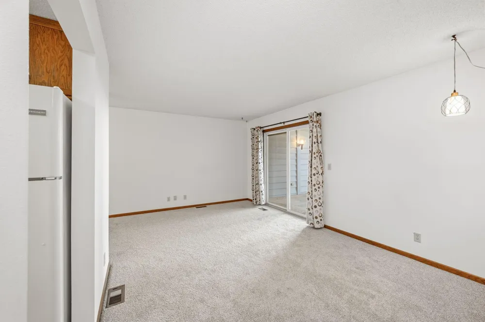 232 S Dewey Street #101 Fairmont, MN 56031