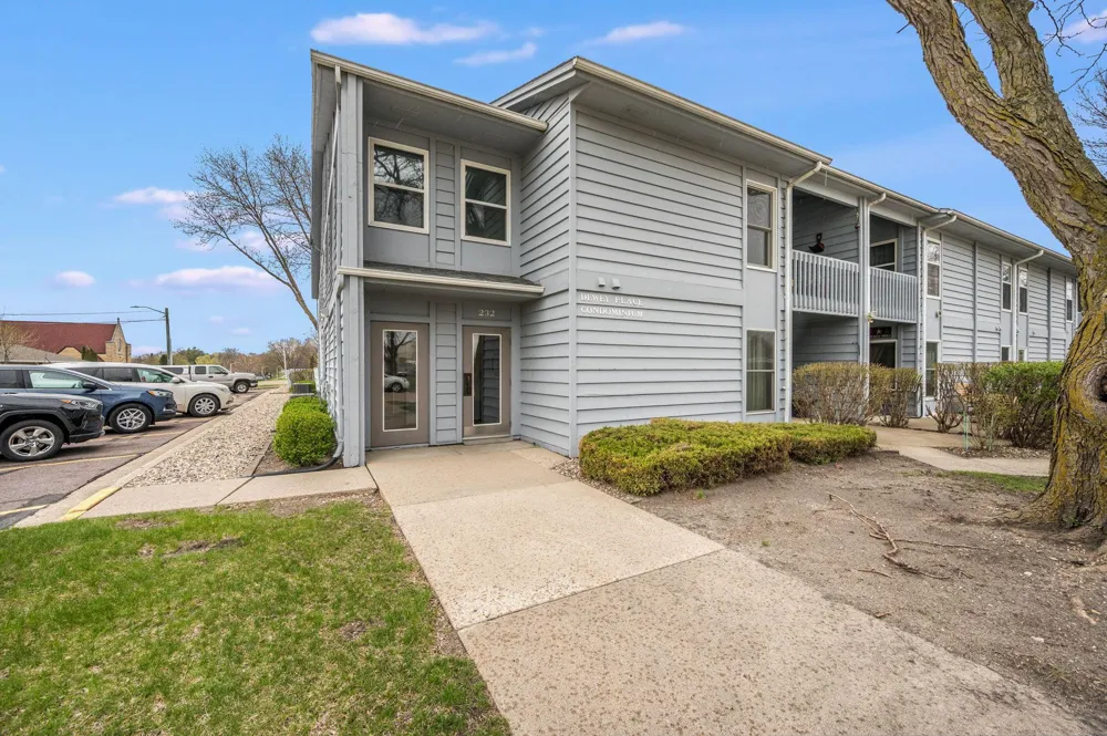 232 S Dewey Street #101 Fairmont, MN 56031