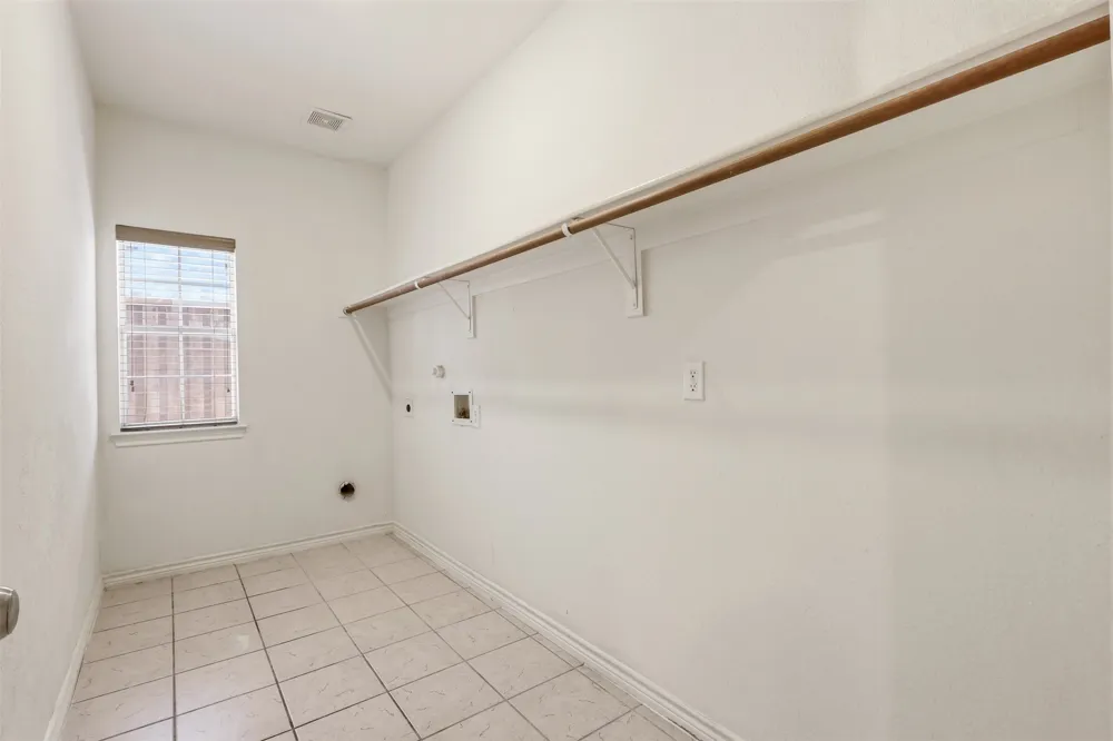 639 Silver Ridge Drive Murphy, TX 75094