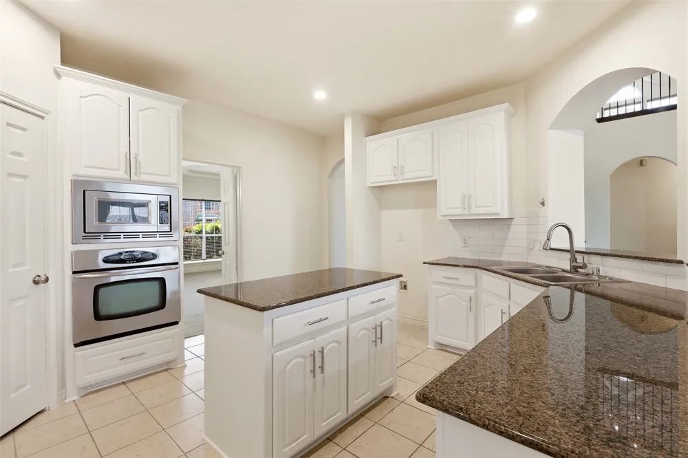 639 Silver Ridge Drive Murphy, TX 75094