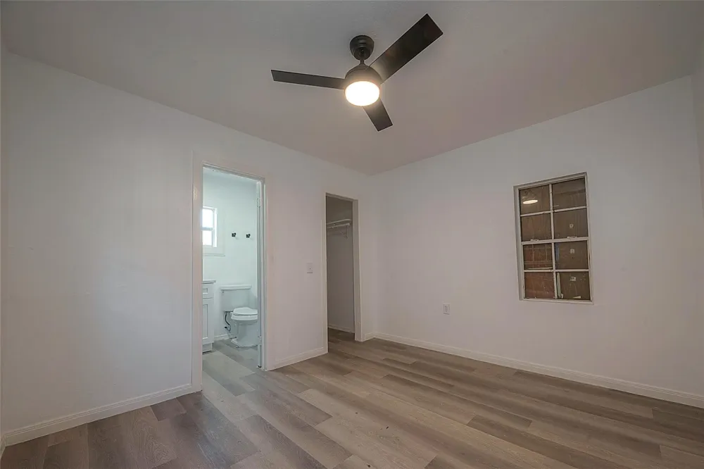 3320 Hays Street #B Pasadena, TX 77503