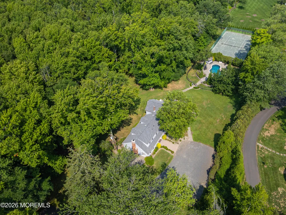 52 Shrewsbury Drive Rumson, NJ 07760