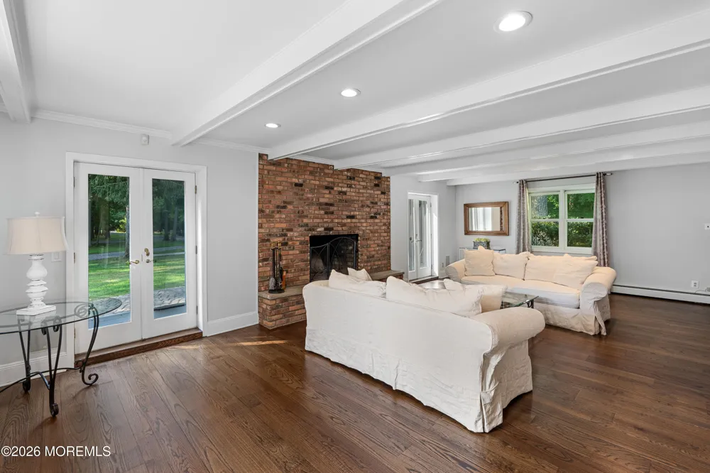 52 Shrewsbury Drive Rumson, NJ 07760