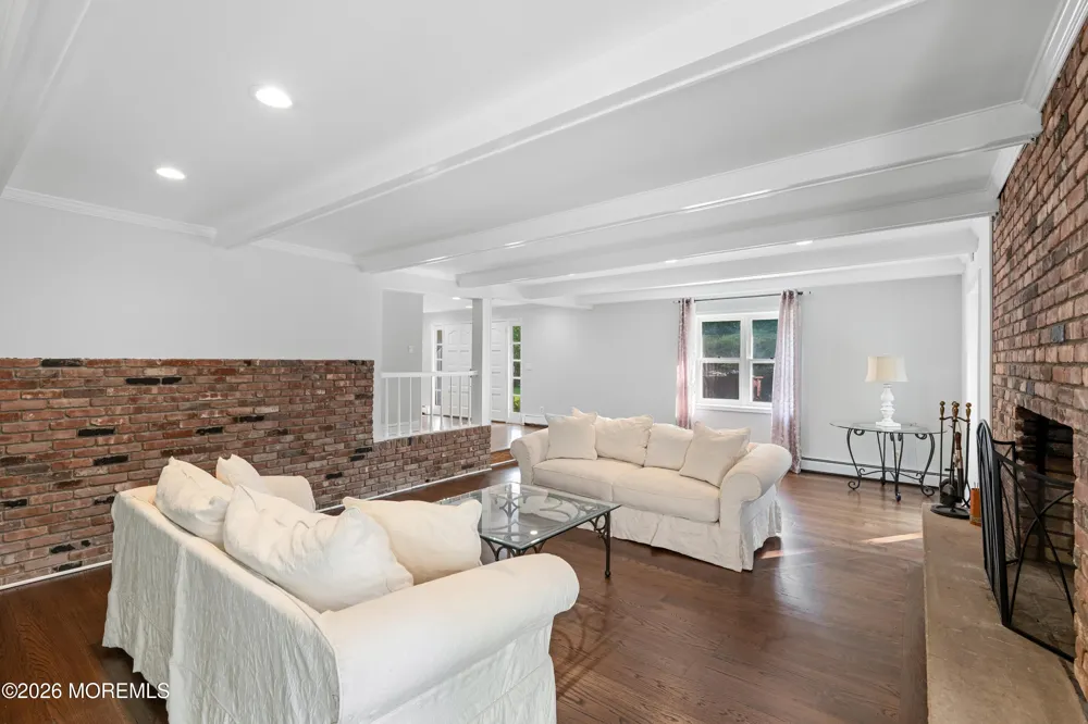 52 Shrewsbury Drive Rumson, NJ 07760
