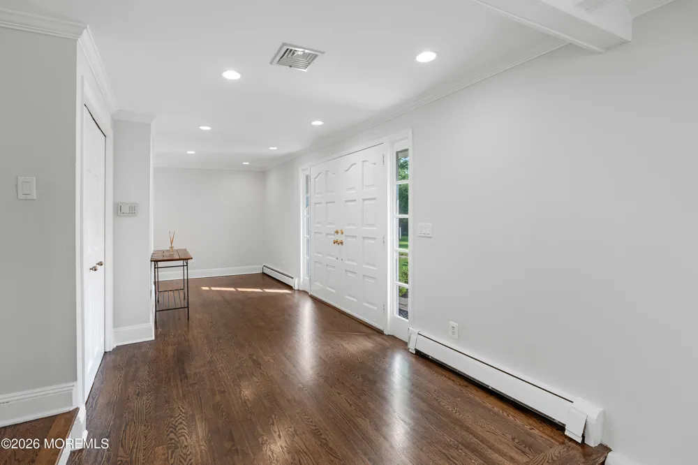 52 Shrewsbury Drive Rumson, NJ 07760