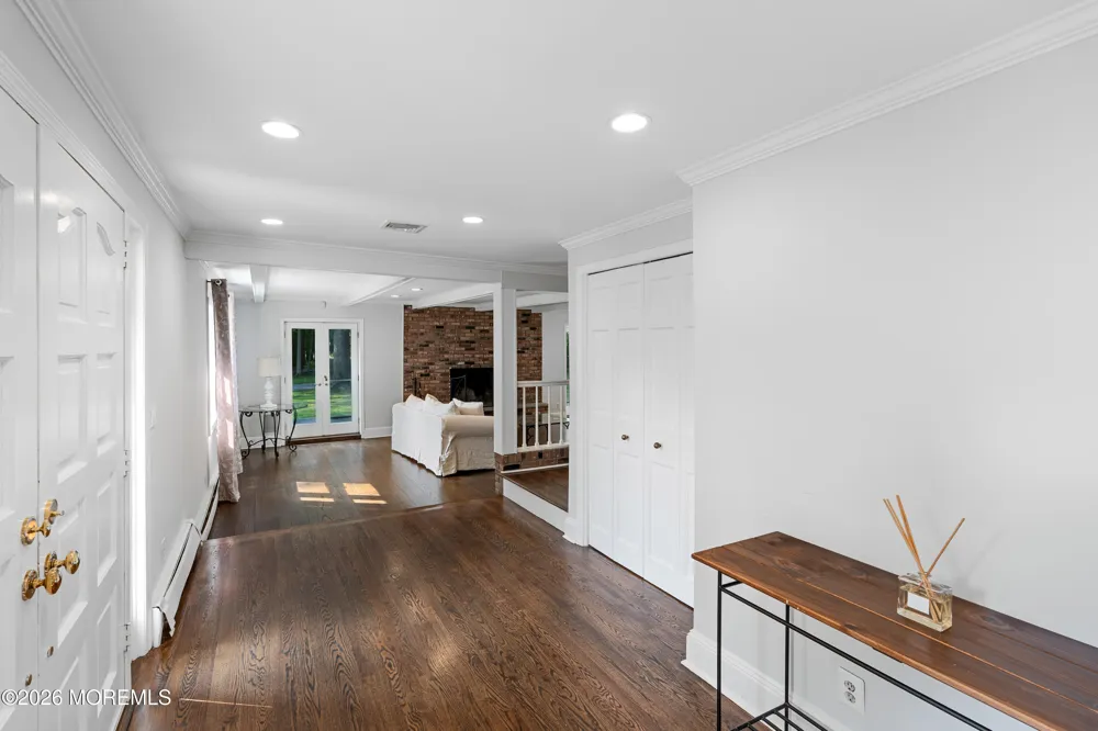 52 Shrewsbury Drive Rumson, NJ 07760