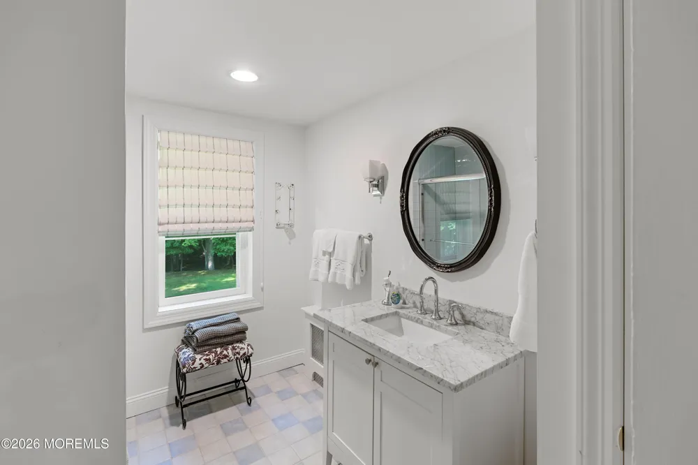 52 Shrewsbury Drive Rumson, NJ 07760