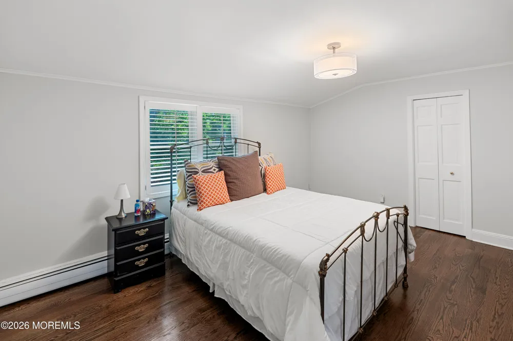 52 Shrewsbury Drive Rumson, NJ 07760