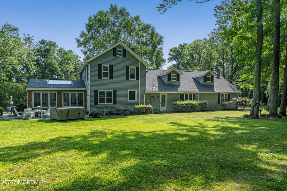 52 Shrewsbury Drive Rumson, NJ 07760