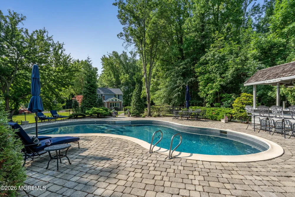 52 Shrewsbury Drive Rumson, NJ 07760