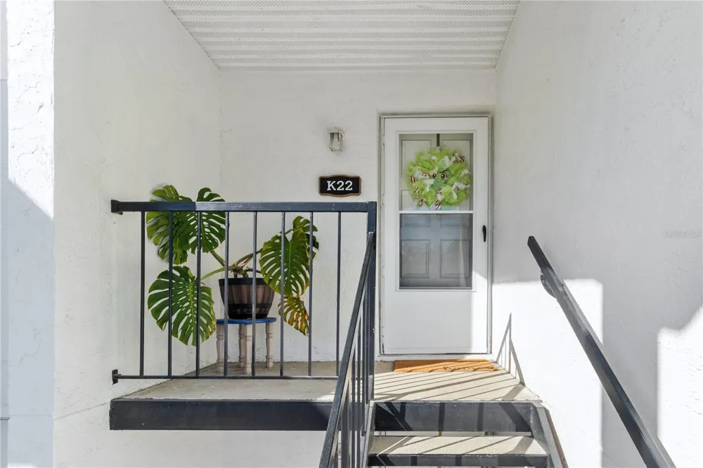 3823 OAK DRIVE #K22 Tampa, FL 33611