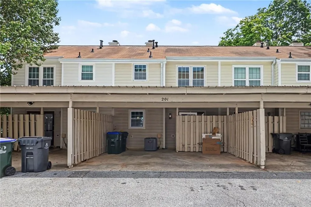 201 Holcomb Ferry Road Roswell, GA 30076