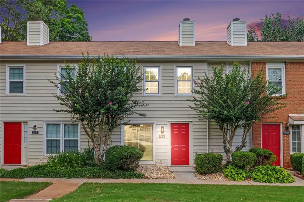 201 Holcomb Ferry Road Roswell, GA 30076