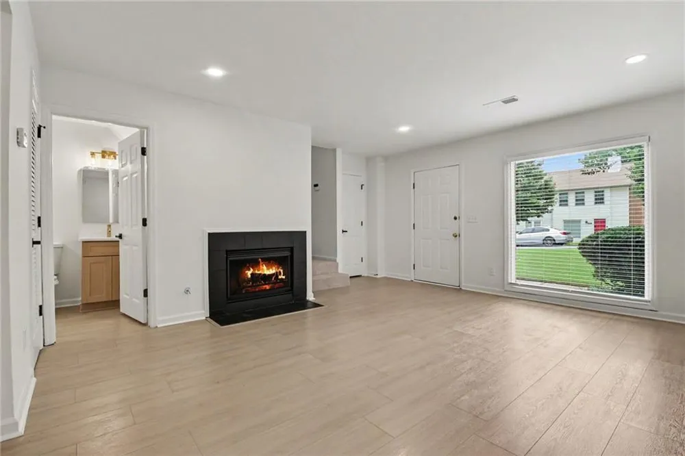 201 Holcomb Ferry Road Roswell, GA 30076