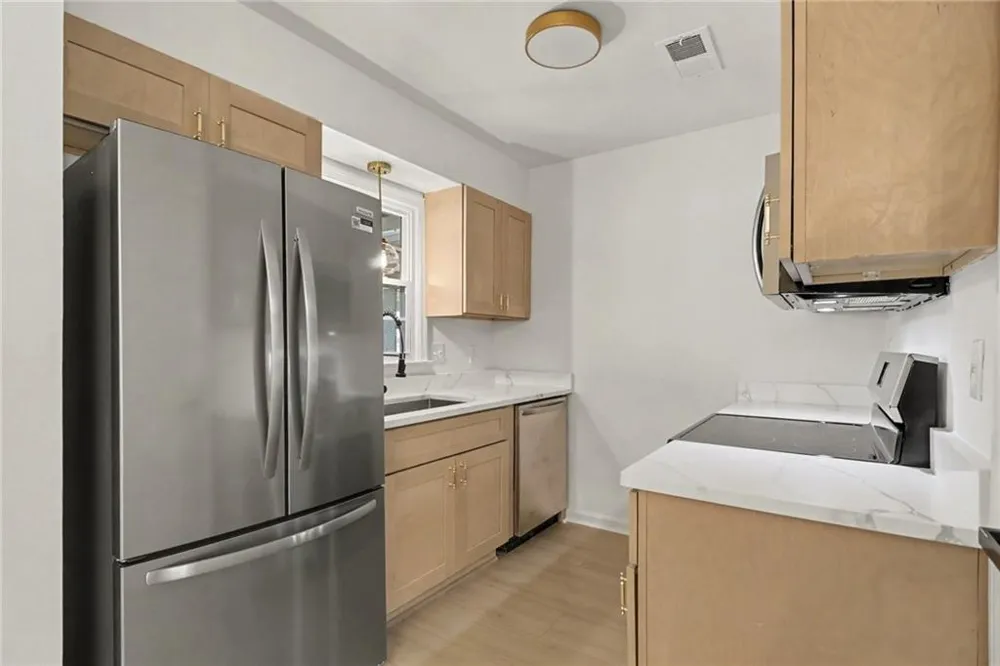 201 Holcomb Ferry Road Roswell, GA 30076